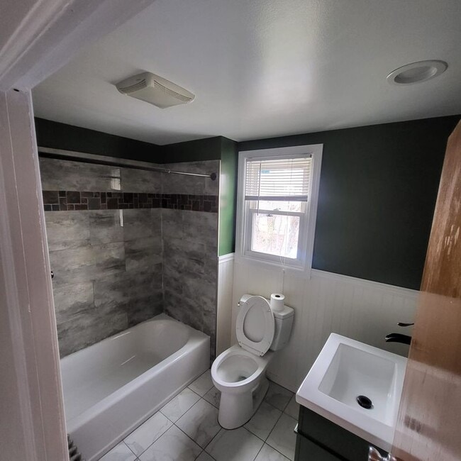 340 N 4th Ave in Hawthorne, NJ - Building Photo - Building Photo