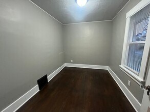 2506 Clara Ave in Fort Wayne, IN - Building Photo - Building Photo