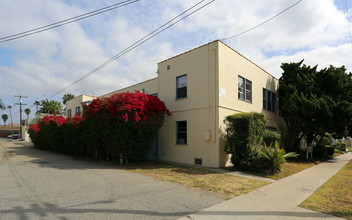 Kelly Apartments in Oceanside, CA - Building Photo - Building Photo