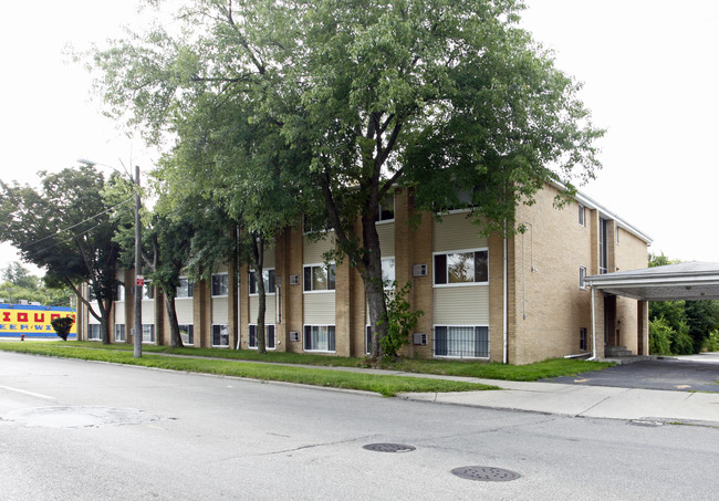 Whitney Arms in Detroit, MI - Building Photo - Building Photo