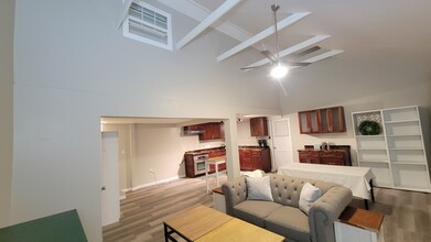 26636 Chestnut Dr in Hemet, CA - Building Photo - Building Photo