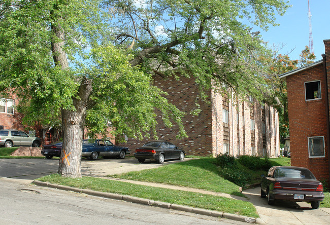 University Court in Omaha, NE - Building Photo - Building Photo