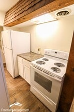 928 Leavenworth St in Manhattan, KS - Building Photo - Building Photo