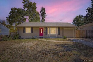 1300 S Holly St in Denver, CO - Building Photo