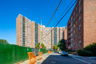 Philip Howard Apartments in Brooklyn, NY - Building Photo - Building Photo