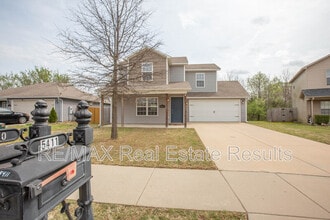 5411 SW Cherry Creek Rd in Bentonville, AR - Building Photo - Building Photo