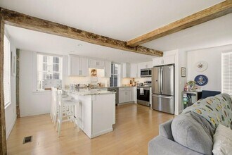 5 Division St in Newport, RI - Building Photo - Building Photo