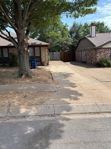 111 Glade Shadow Dr in Euless, TX - Building Photo - Building Photo