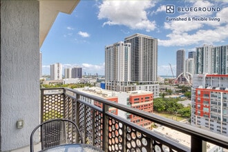 23 NE 17th Ter in Miami, FL - Building Photo - Building Photo