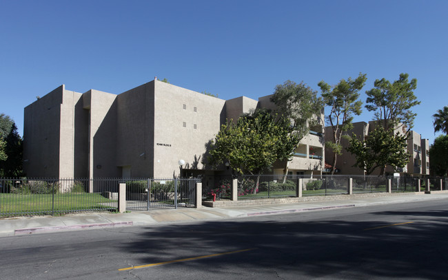 Indio Gardens in Indio, CA - Building Photo - Building Photo