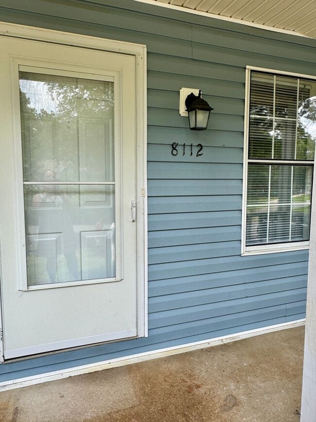 8112 Circle Tree Ln in Charlotte, NC - Building Photo - Building Photo