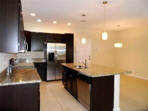 3067 Tortola Way in Hollywood, FL - Building Photo - Building Photo