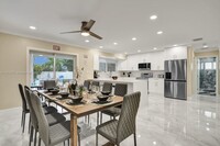 5500 Cleveland St in Hollywood, FL - Building Photo - Building Photo