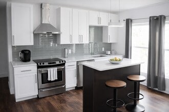 707 E Seneca St. in Ithaca, NY - Building Photo - Building Photo