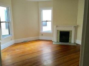 1075 Park Ave-Unit -1 in Schenectady, NY - Building Photo - Building Photo