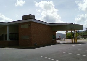 Carsons Corner in Chattanooga, TN - Building Photo