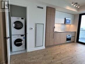 35 Parliament St in Toronto, ON - Building Photo - Building Photo