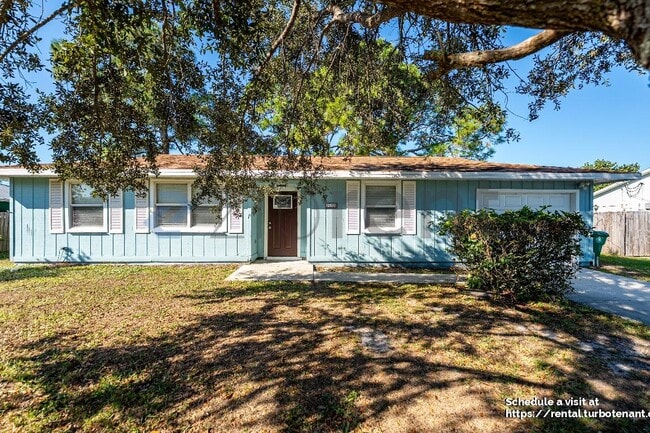 772 NW Virginia St in Port St. Lucie, FL - Building Photo - Building Photo