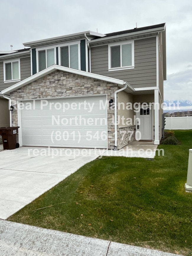 property at 3400 Hazel Ave