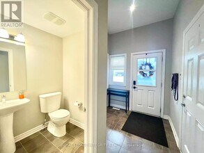 518 Paine Ave in Ottawa, ON - Building Photo - Building Photo