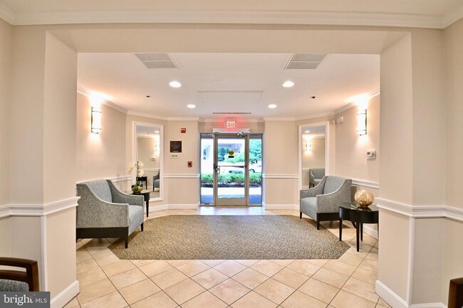 11775 Stratford House Pl in Reston, VA - Building Photo - Building Photo