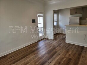 831 1/4 N Formosa Ave in Los Angeles, CA - Building Photo - Building Photo