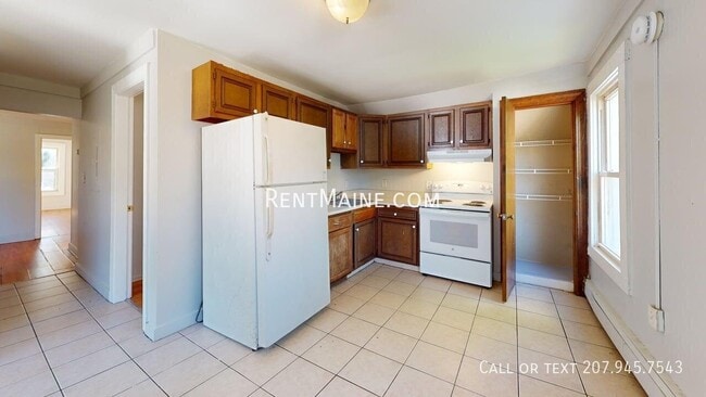 3 Carey Ln