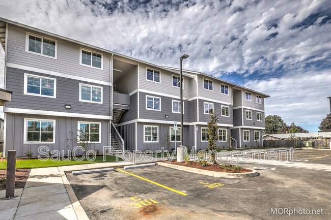 property at 2564 Hawthorne St