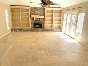 1103 Forest Home Dr in Houston, TX - Building Photo - Building Photo