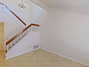 1935 W Clipper Ln in Anaheim, CA - Building Photo - Building Photo