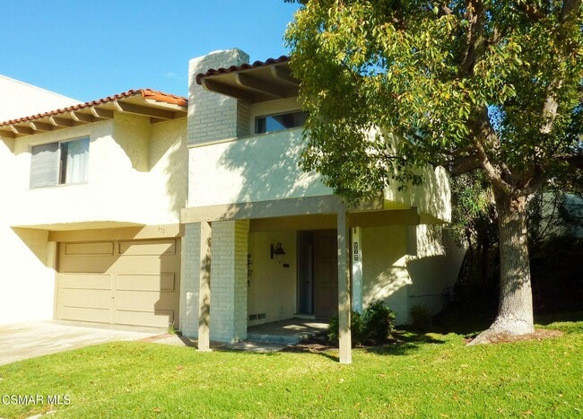 property at 972 Woodlawn Dr