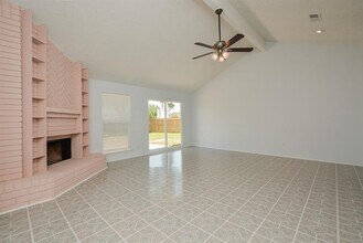 15702 Timber Rock Dr in Houston, TX - Building Photo - Building Photo