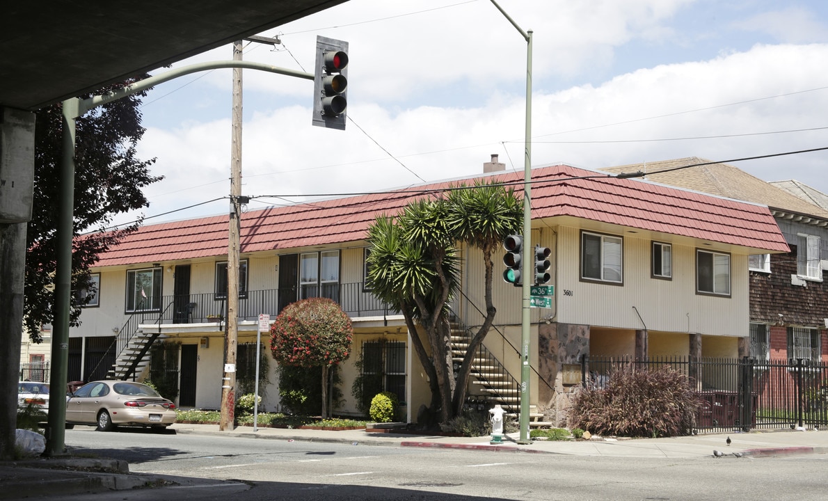 3601 West St in Oakland, CA - Building Photo