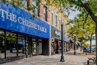 125 W Wisconsin Ave, Unit SI ID1318207P in Neenah, WI - Building Photo - Building Photo