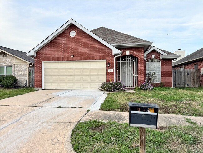 13530 Carruth Ln in Houston, TX - Building Photo - Building Photo