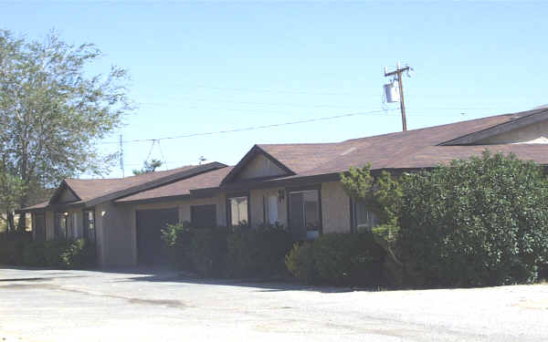 21500 Laguna Rd in Apple Valley, CA - Building Photo - Building Photo