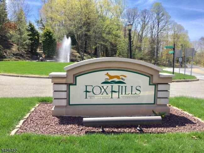 property at 2112 Clinton Ln