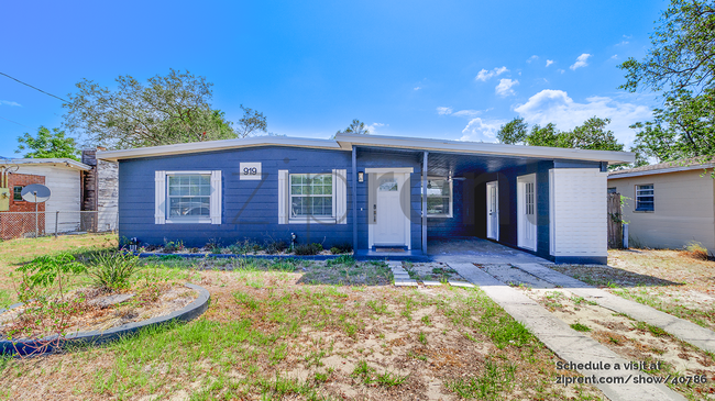 property at 919 N Hastings St