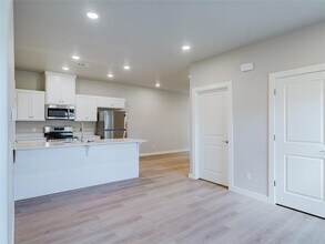 1803 SW Casuarina Dr in Bentonville, AR - Building Photo - Building Photo