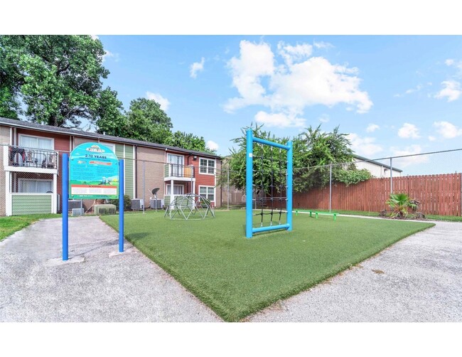 property at 2431 Cypress Creek Pkwy