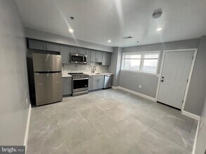 1611 Ridge Ave in Philadelphia, PA - Building Photo - Building Photo