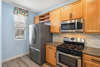 10729 Pearl River Ave in Las Vegas, NV - Building Photo - Building Photo