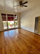 1781 Orchid Ave, Unit 201 in Los Angeles, CA - Foto de edificio - Building Photo