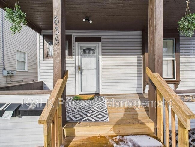 635 Hazel St in Akron, OH - Building Photo - Building Photo