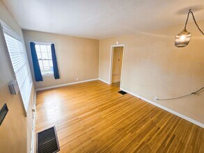 5352 Crittenden Ave in Indianapolis, IN - Building Photo - Building Photo
