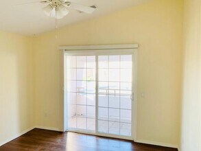 5239 Na Pali St NE in Albuquerque, NM - Foto de edificio - Building Photo