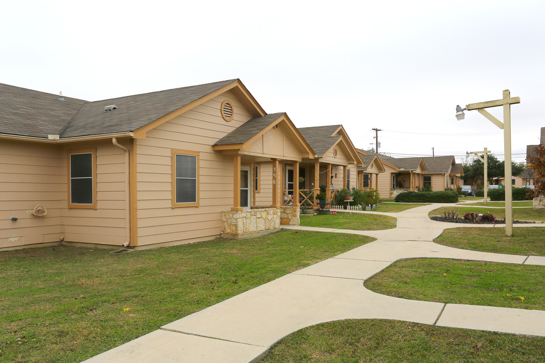 Sunrise Village in San Marcos, TX - Building Photo