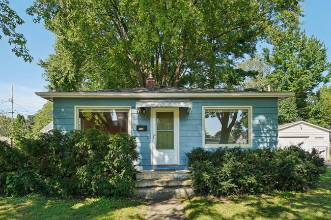 property at 1118 Lorraine Dr