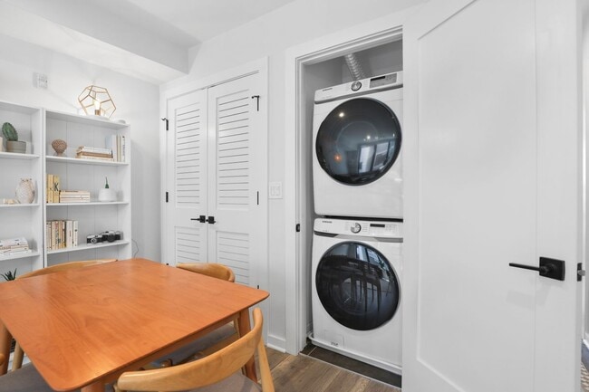 2612 University Pl NW in Washington, DC - Building Photo - Building Photo
