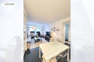 123 Washington St in New York, NY - Building Photo - Building Photo